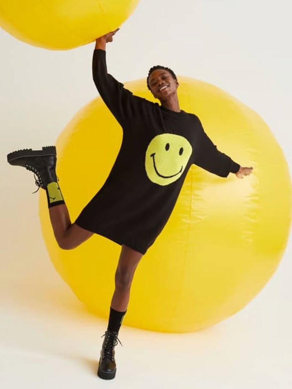 H&M X Smiley Sweater Dress- L